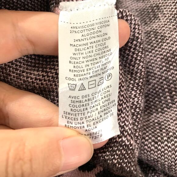 Ann Taylor Giraffe Print Mock Neck Sweater Mini Dress in Pink/Black - Picture 9 of 9